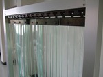 静電透明ノレン 2mm厚 200mm幅 2mmリブ付 B型固定式ハンガーの画像2