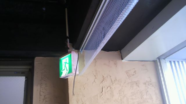 店舗出入り口のカーテン間仕切工事の画像6