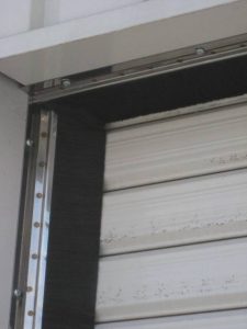 防虫ブラシ施工例